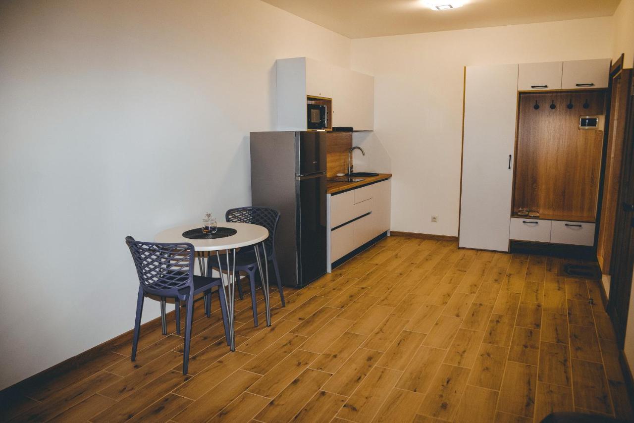 Four Rooms Apartments تشيركاسي المظهر الخارجي الصورة