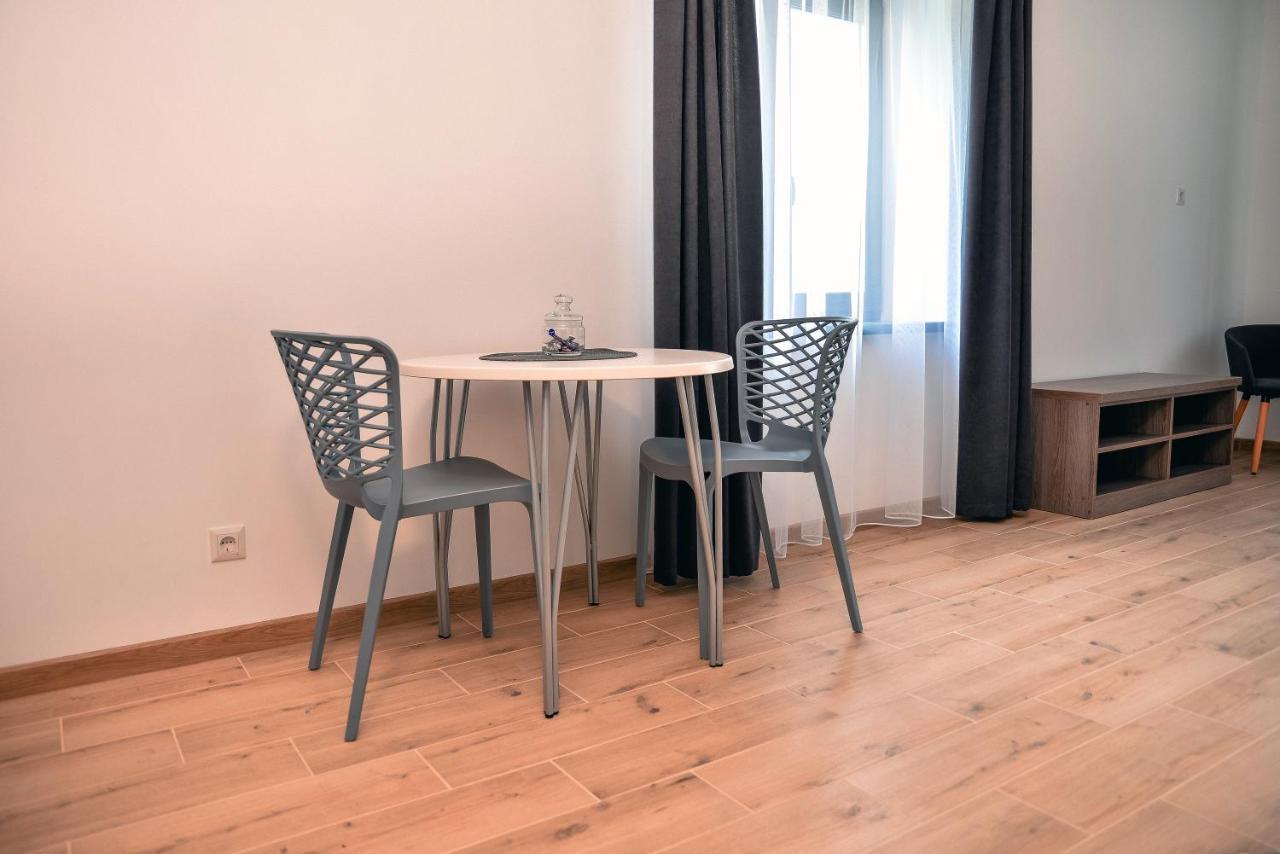 Four Rooms Apartments تشيركاسي المظهر الخارجي الصورة